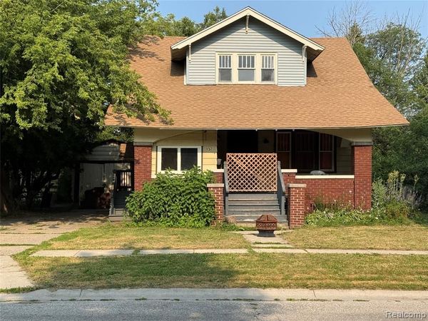 732 15th Street , Port Huron, MI 48060