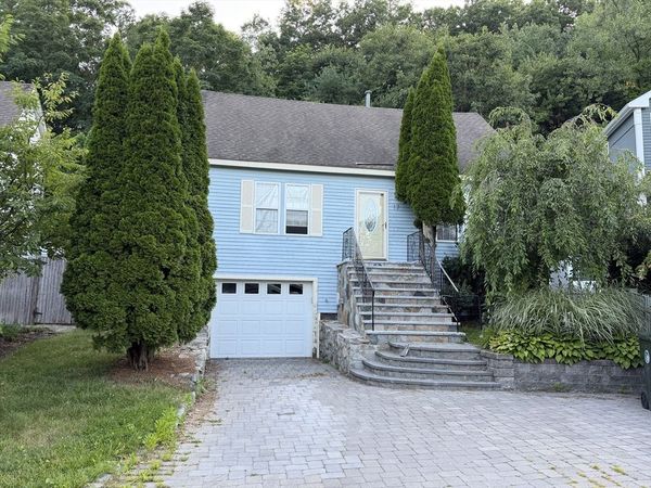 17 Azalea Ln, Unit 17, Marlborough, MA 01752