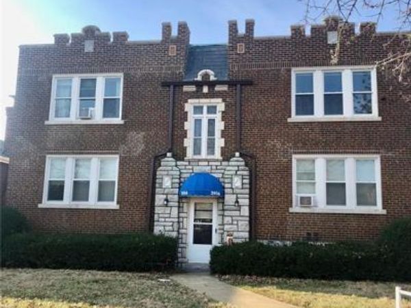 3954 Dover Place , St Louis, MO 63116