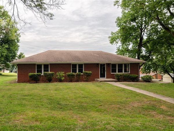 4 Neumann Drive, Atchison, KS 66002