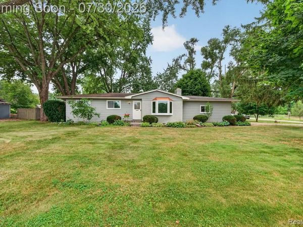 5991 Maybee Road, Independence Twp, MI 48346