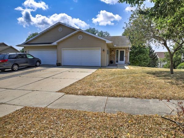 2211 Wood View Drive, Stoughton, WI 53589