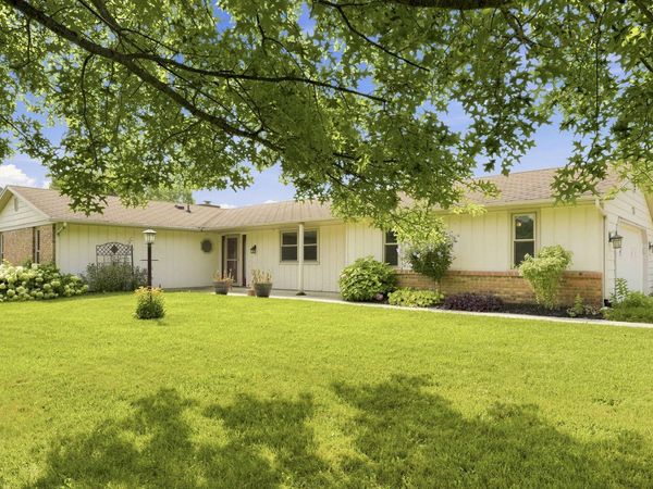 5203 Oak Mast Trail, Fort Wayne, IN 46804