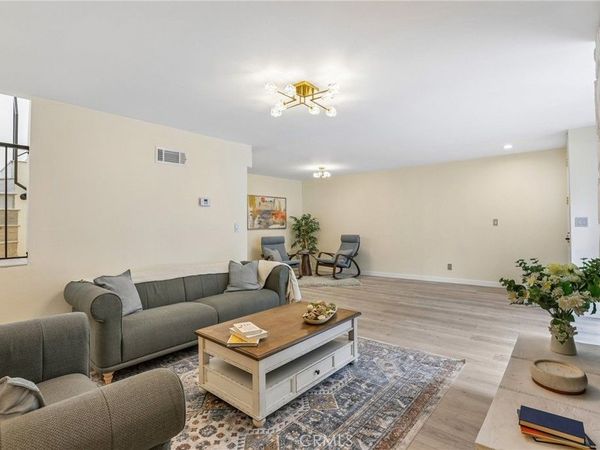 8105 Redlands Street, Unit 107, Playa Del Rey, CA 90293