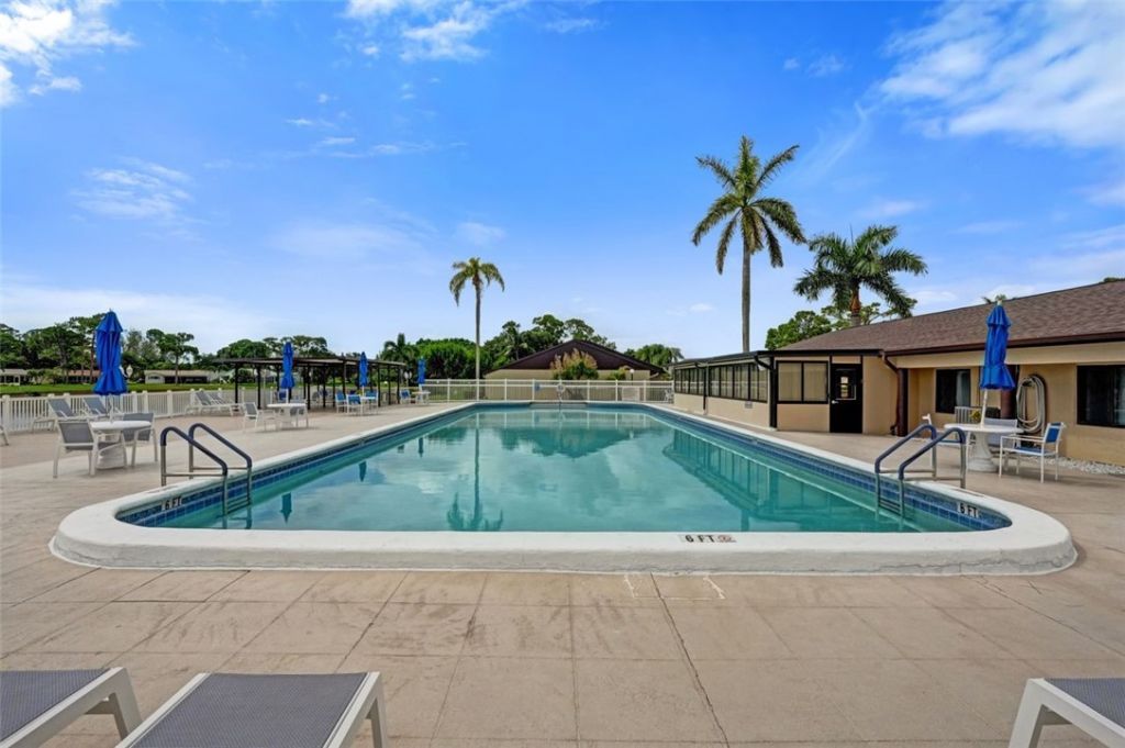 429 Pine Glen Lane, Unit C-2, Greenacres, FL 33463 Photo