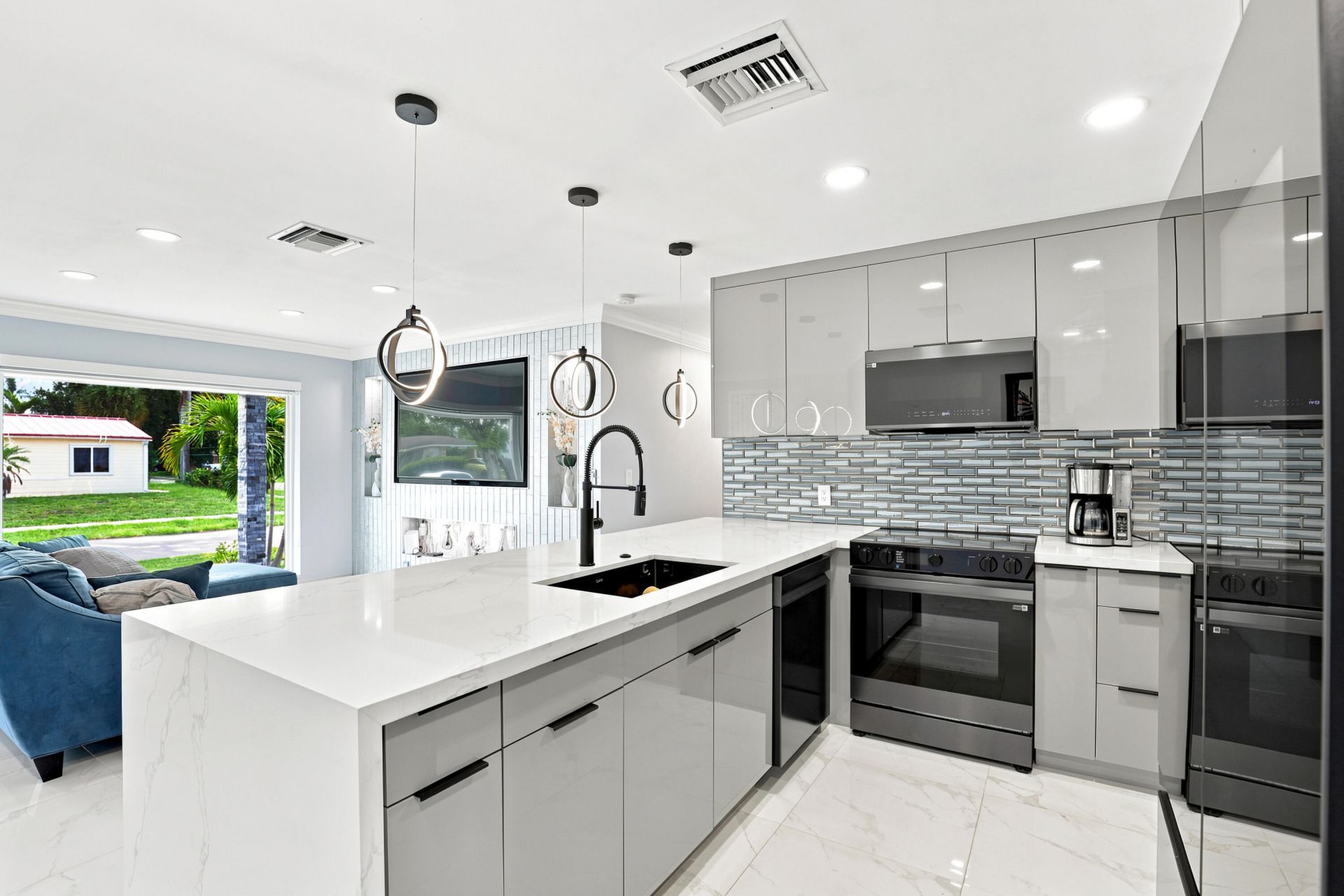 2331 SW 50th Terrace, Fort Lauderdale, FL 33317 Photo