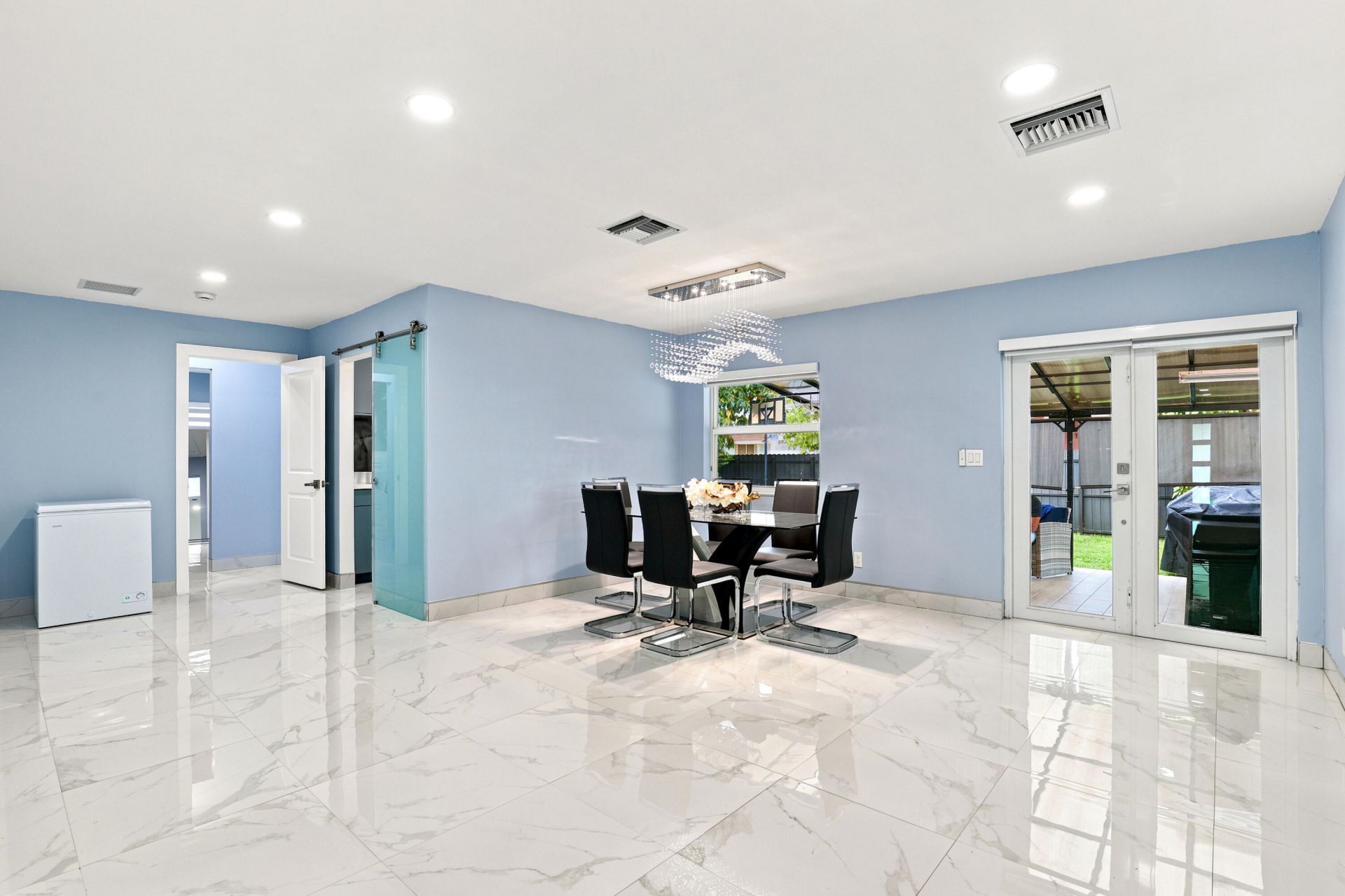 2331 SW 50th Terrace, Fort Lauderdale, FL 33317 Photo