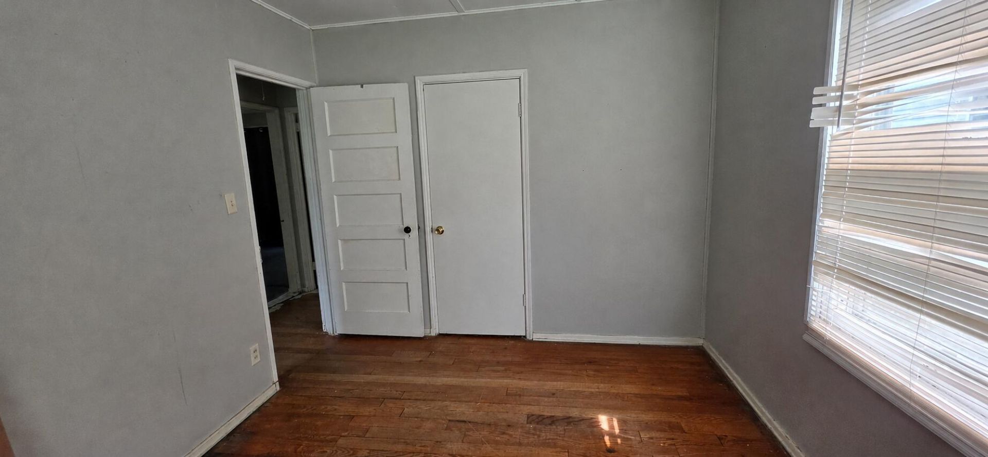 306 E Hampton Street Photo 11