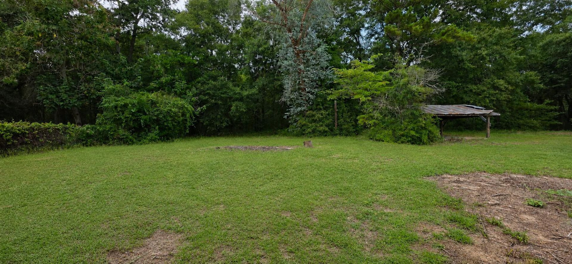 306 E Hampton Street Photo 19