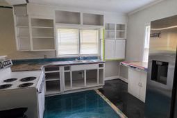 306 E Hampton Street photo 4