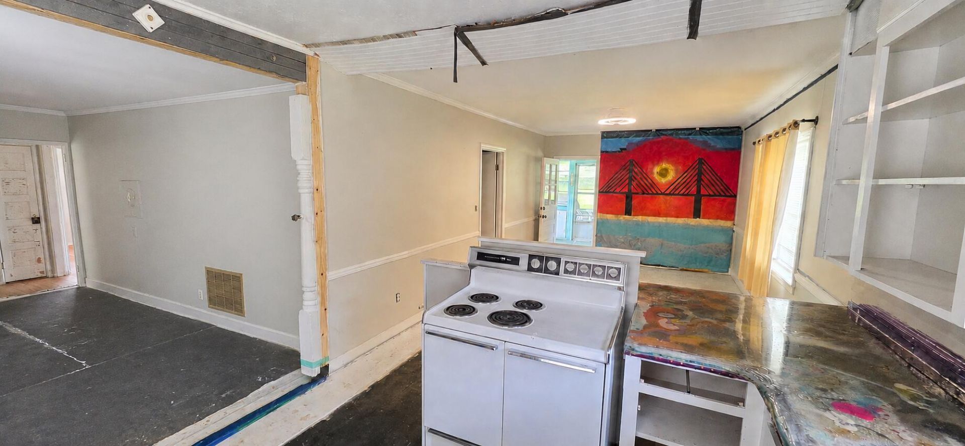 306 E Hampton Street Photo 7
