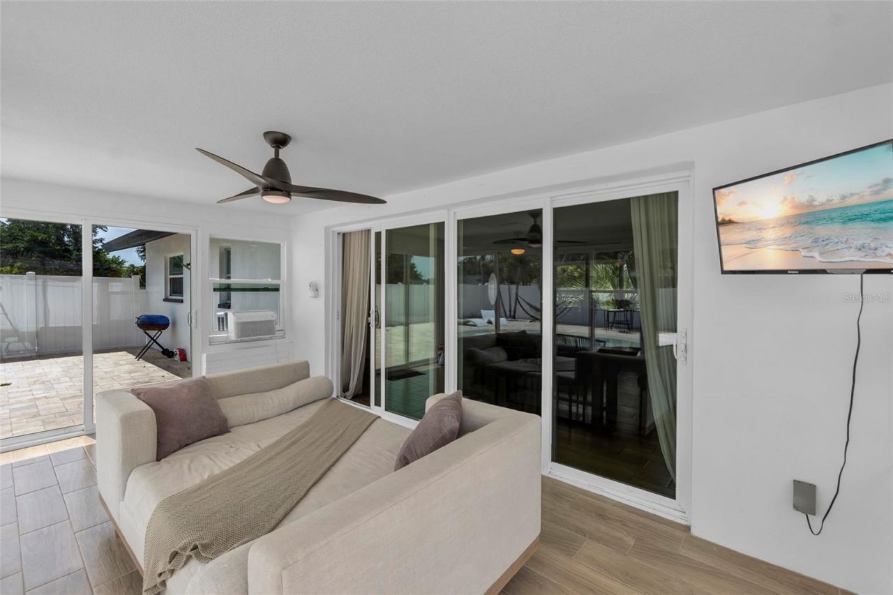 7221 15th Avenue Drive W, Bradenton, FL 34209 Photo