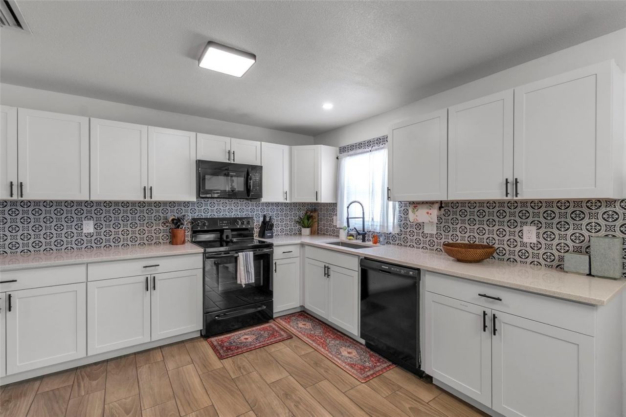 7221 15th Avenue Drive W, Bradenton, FL 34209 Photo
