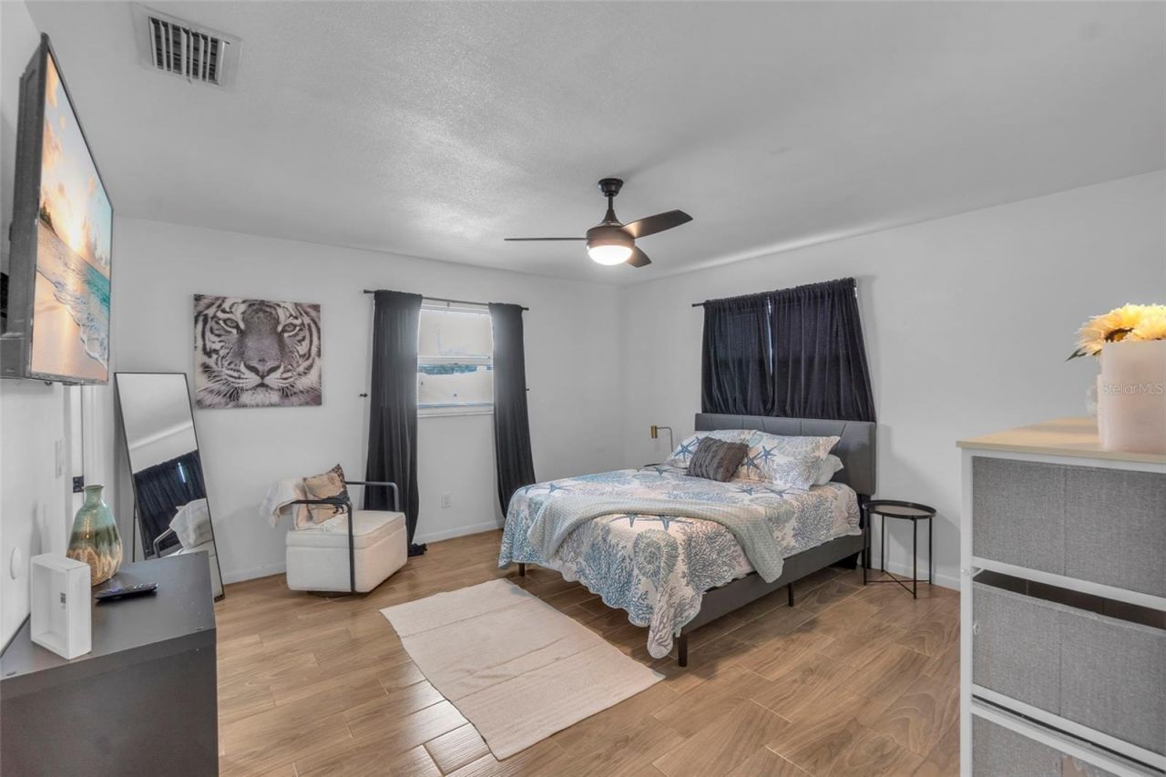 7221 15th Avenue Drive W, Bradenton, FL 34209 Photo