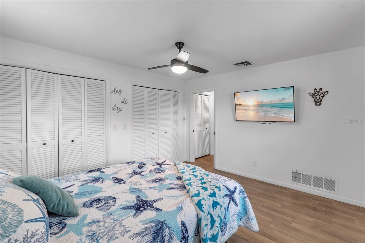 7221 15th Avenue Drive W, Bradenton, FL 34209 Photo