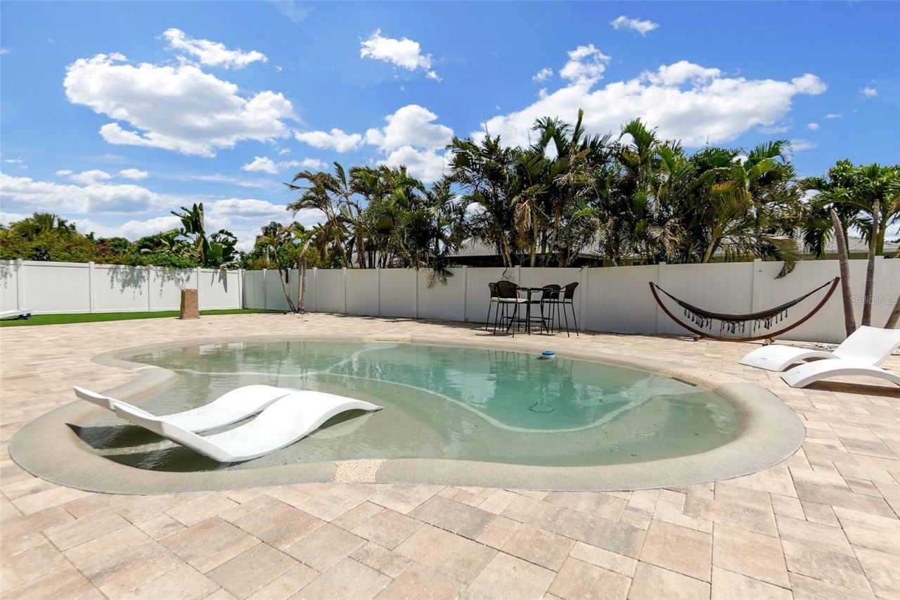 7221 15th Avenue Drive W, Bradenton, FL 34209 Photo