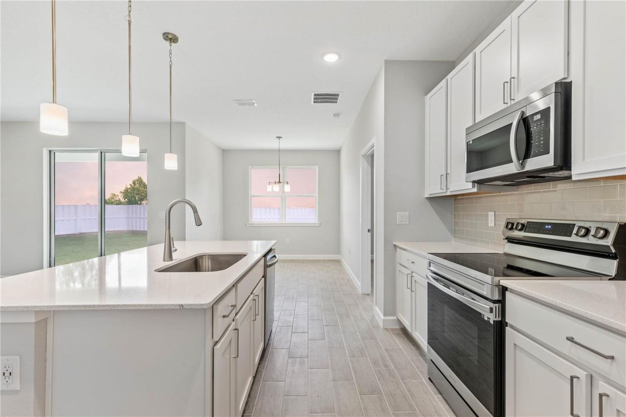 17 El Dorado Boulevard N, Cape Coral, FL 33993 Photo