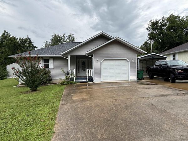 303 South Street Court, Flippin, AR 72634