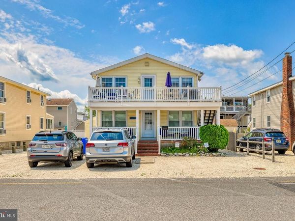 306 FIFTH, Unit B, BEACH HAVEN, NJ 08008