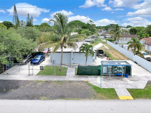 17821 SW 107th Ave , Miami, FL 33157