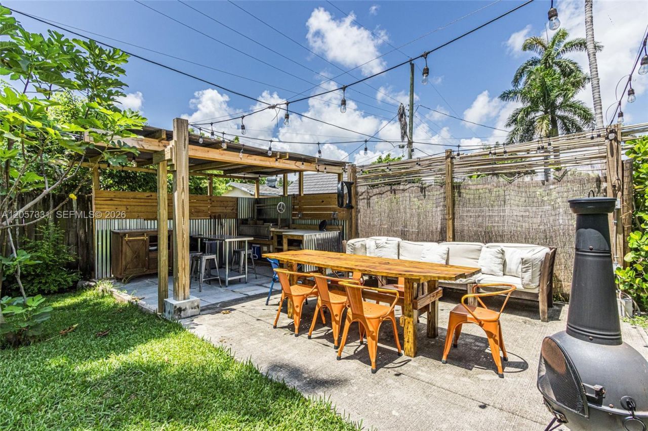 1566 NE 110th St , Miami, FL 33161 Photo