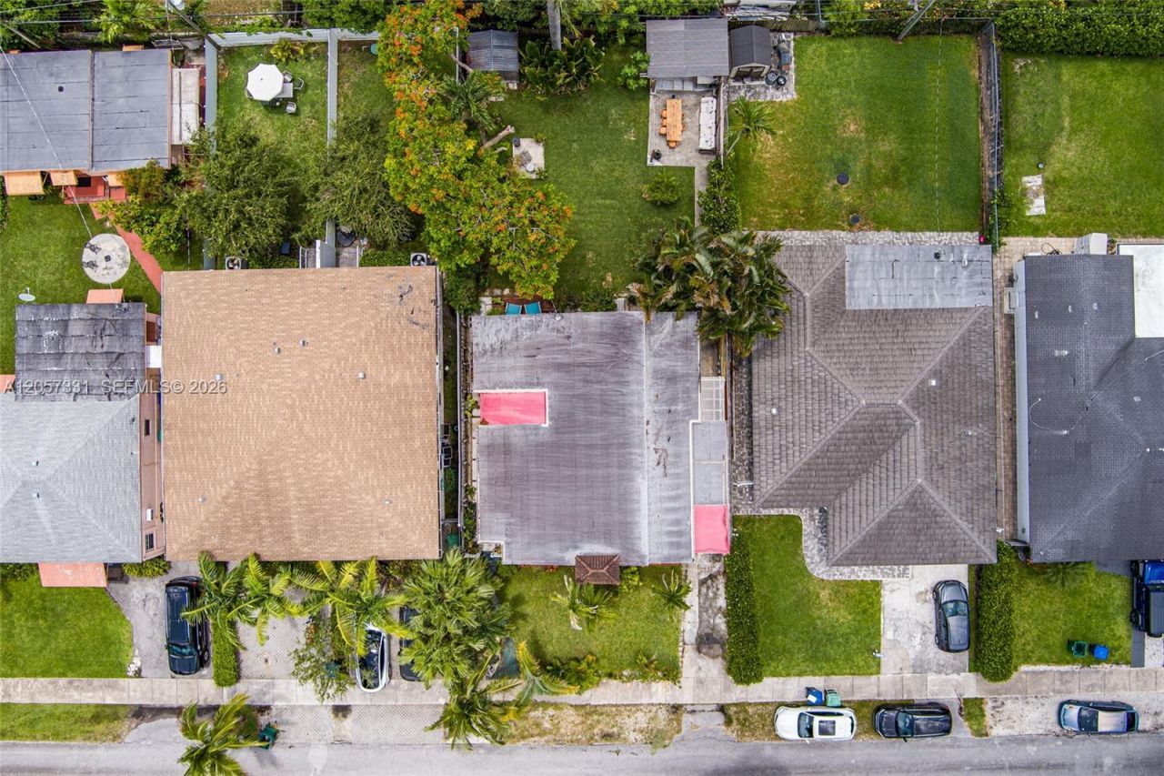 1566 NE 110th St , Miami, FL 33161 Photo