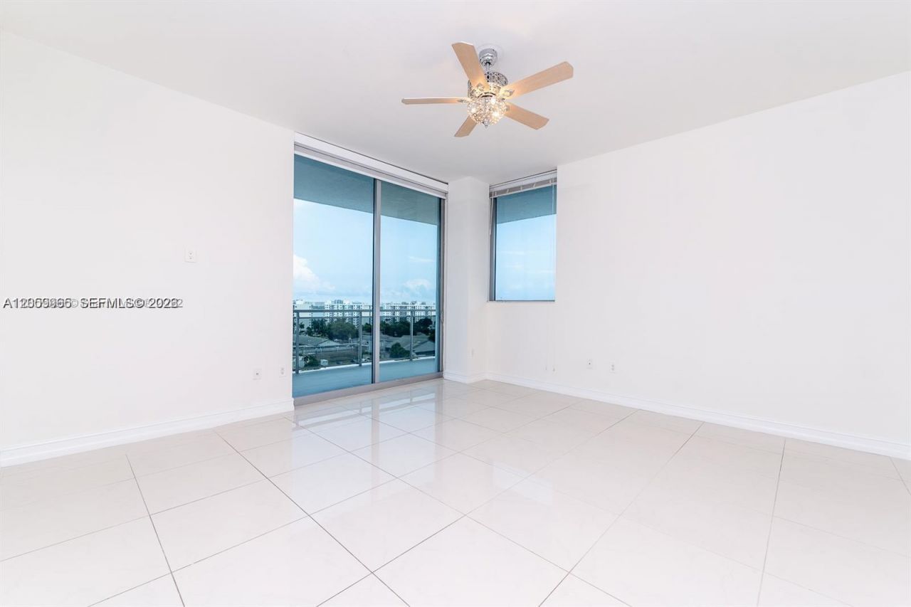 7901 Hispanola Ave , Unit 1012, North Bay Village, FL 33141 Photo