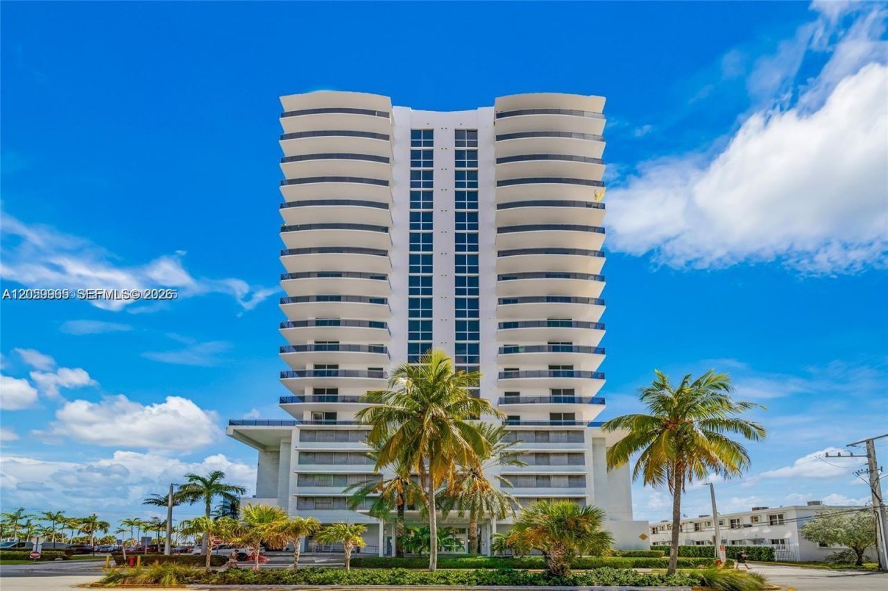 7901 Hispanola Ave , Unit 1012, North Bay Village, FL 33141 Photo
