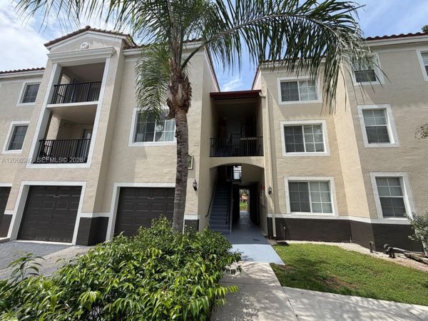 2160 E Preserve Way , Unit 206, Miramar, FL 33025