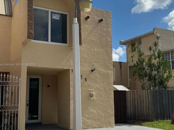 1115 W 38th Ter , Unit 50, Hialeah, FL 33012
