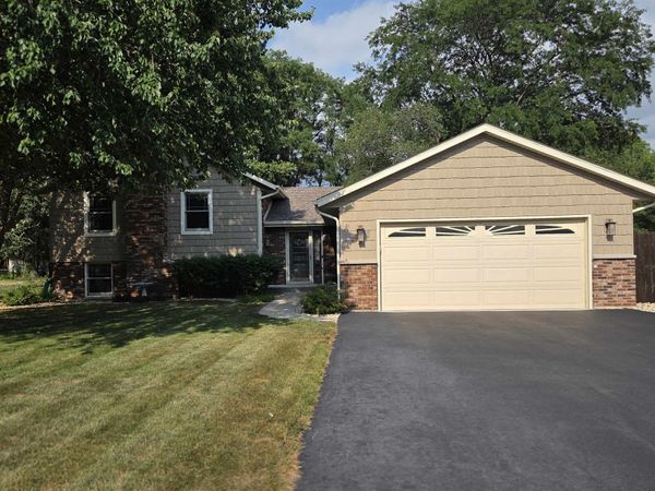 743 Valley Forge Trail, ROCKTON, IL 61072