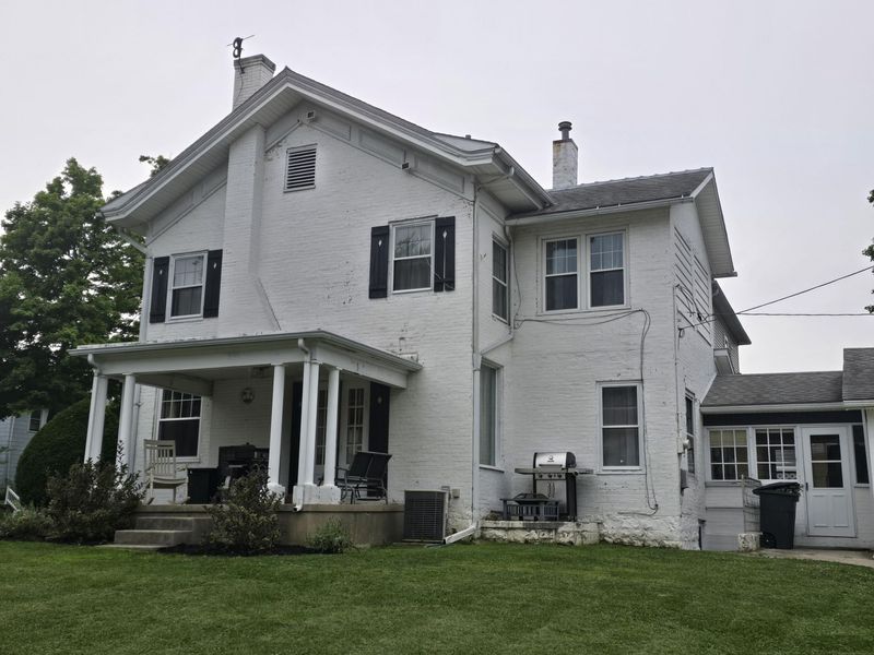 404 E Chillicothe Avenue, Bellefontaine, OH 43311 Photo 6
