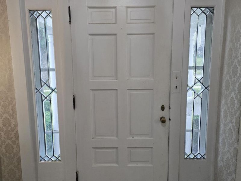 404 E Chillicothe Avenue, Bellefontaine, OH 43311 Photo 8