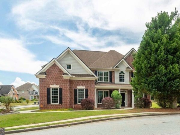 820 Arbor Way, Loganville, GA 30052