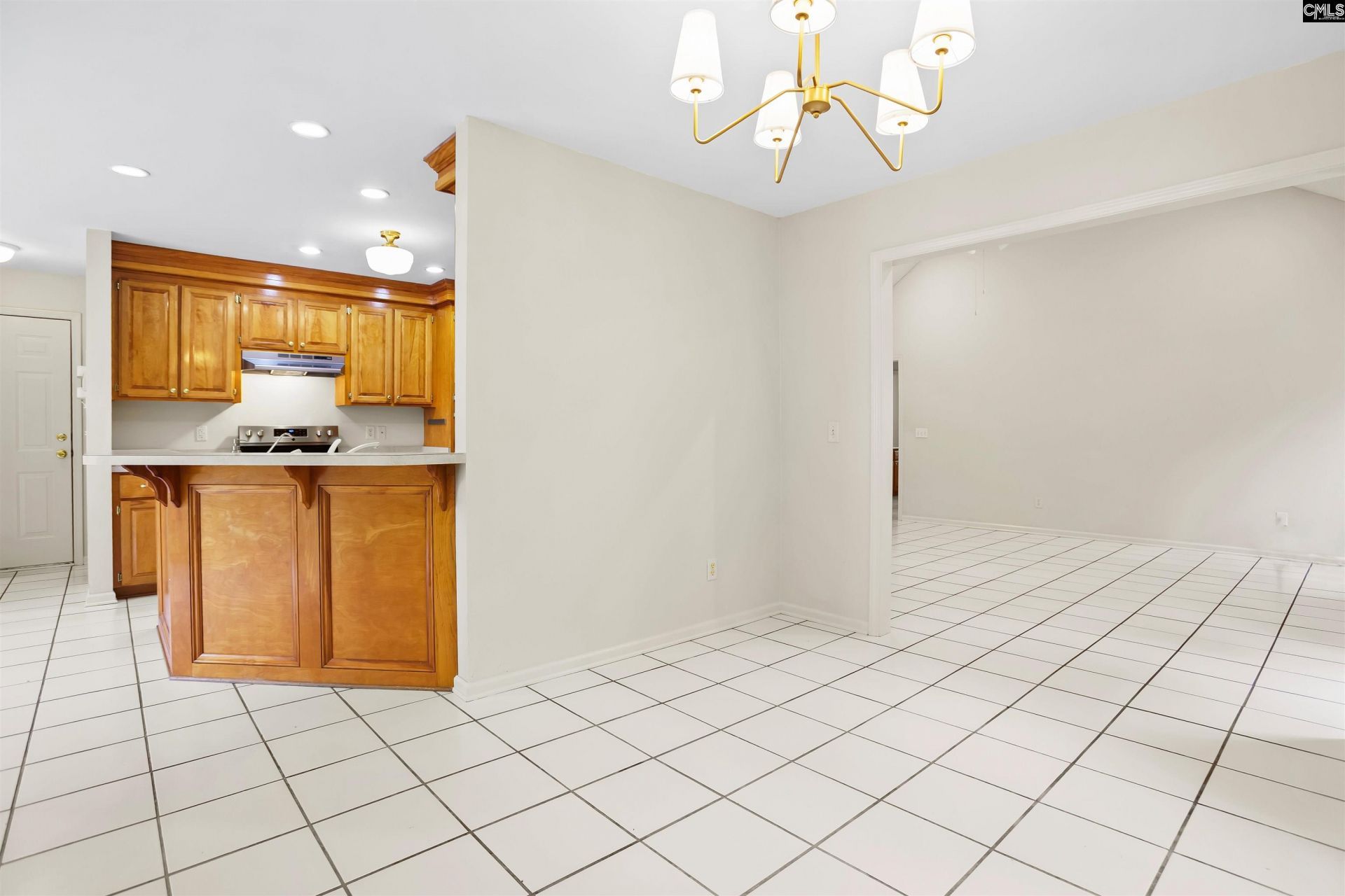 127 Elm Creek Drive  Photo 13