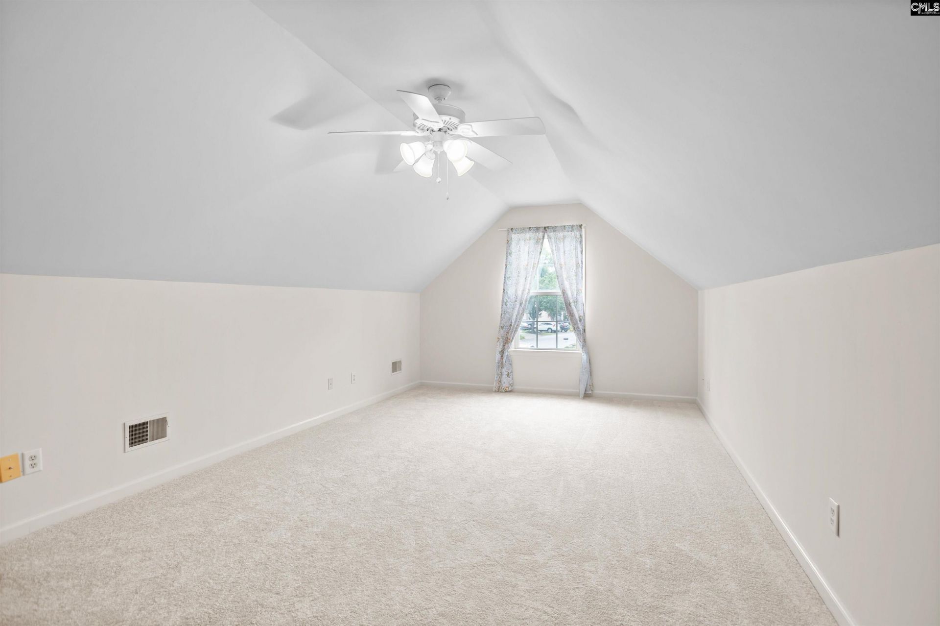 127 Elm Creek Drive  Photo 26