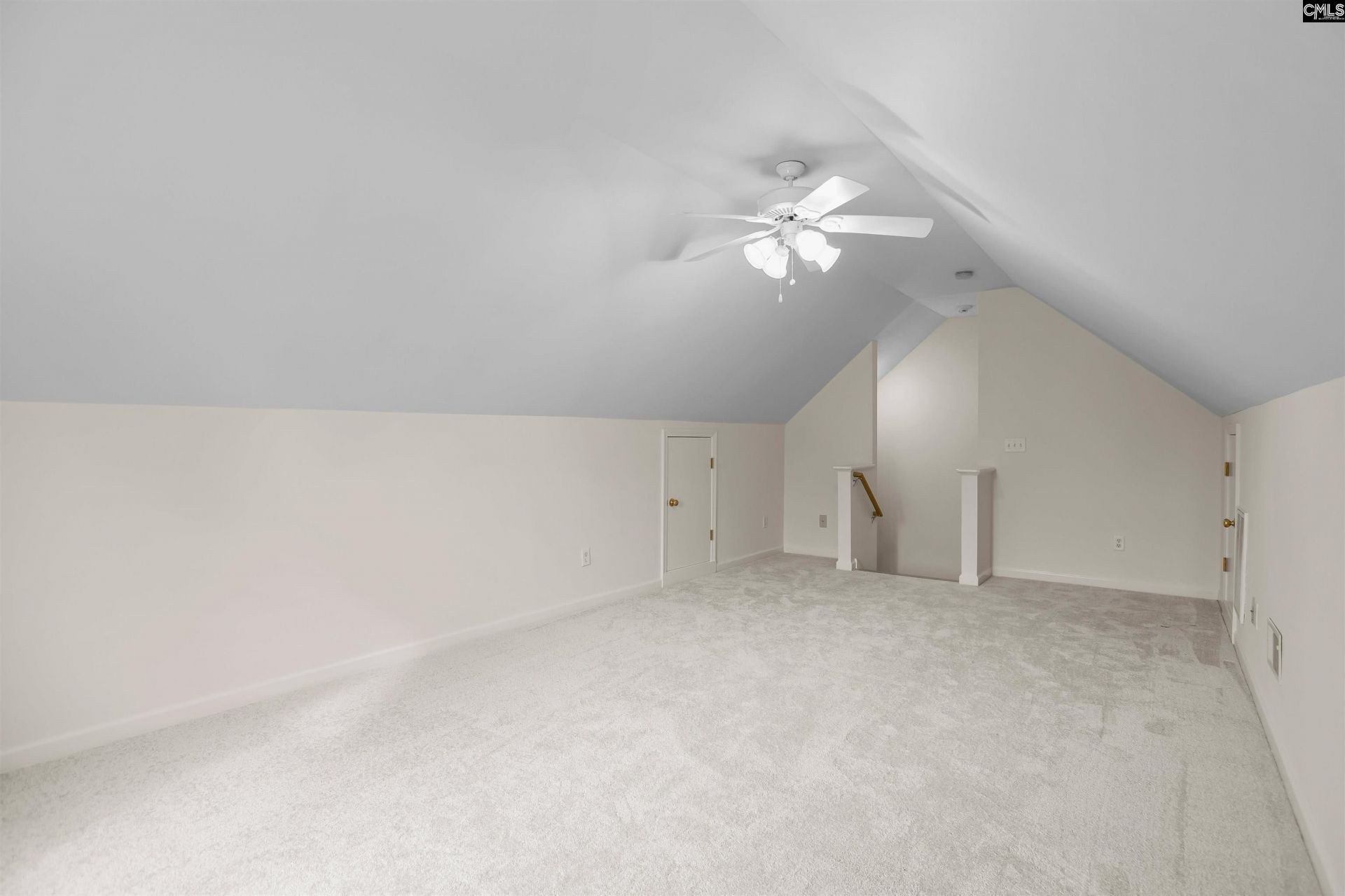 127 Elm Creek Drive  Photo 27