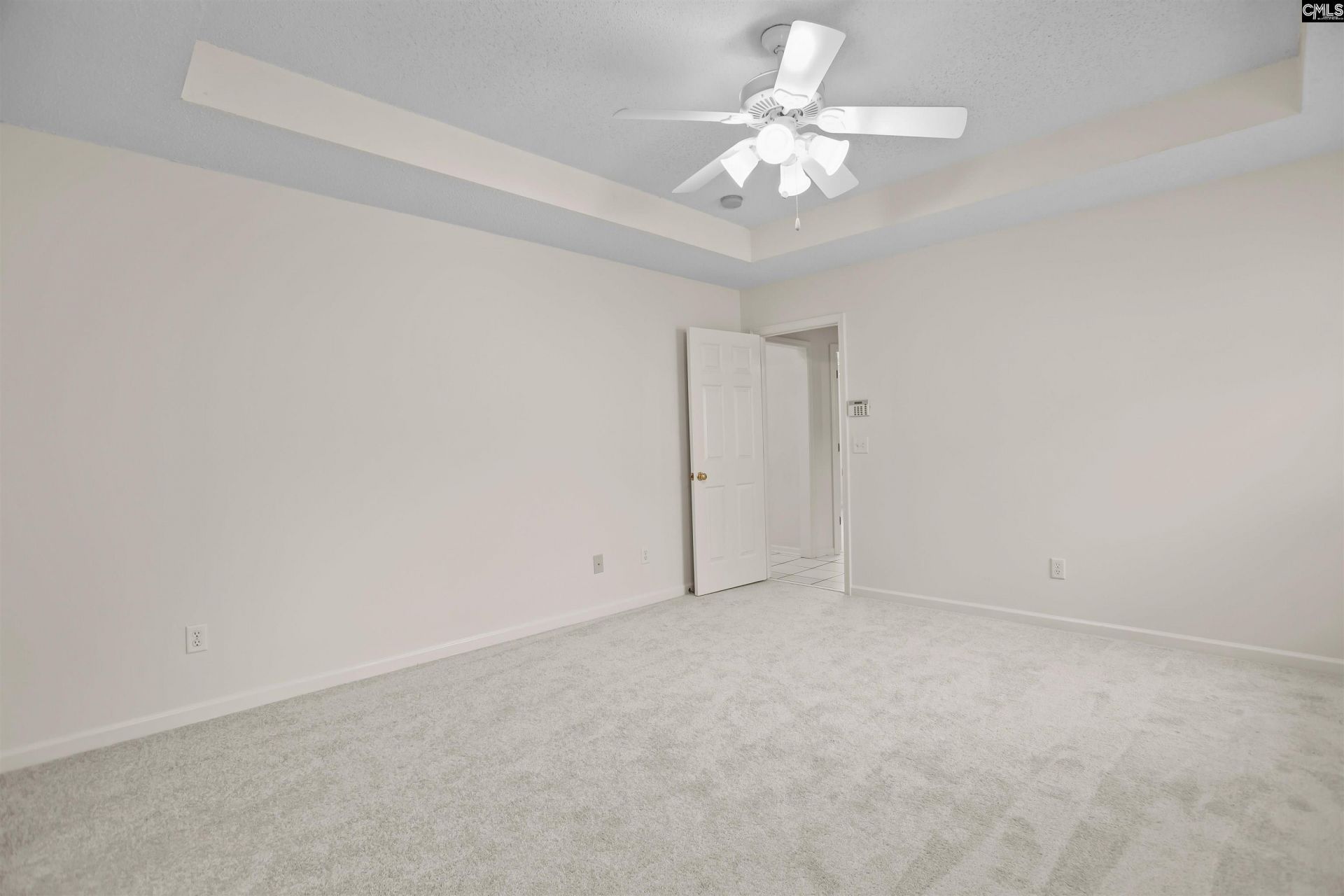127 Elm Creek Drive  Photo 32