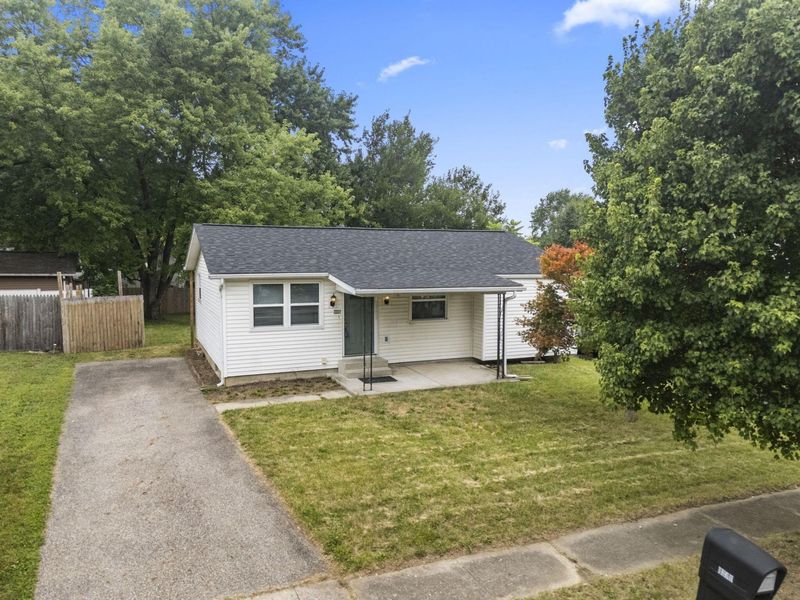 1679 Woodhurst Court, Columbus, OH 43223 Photo 1