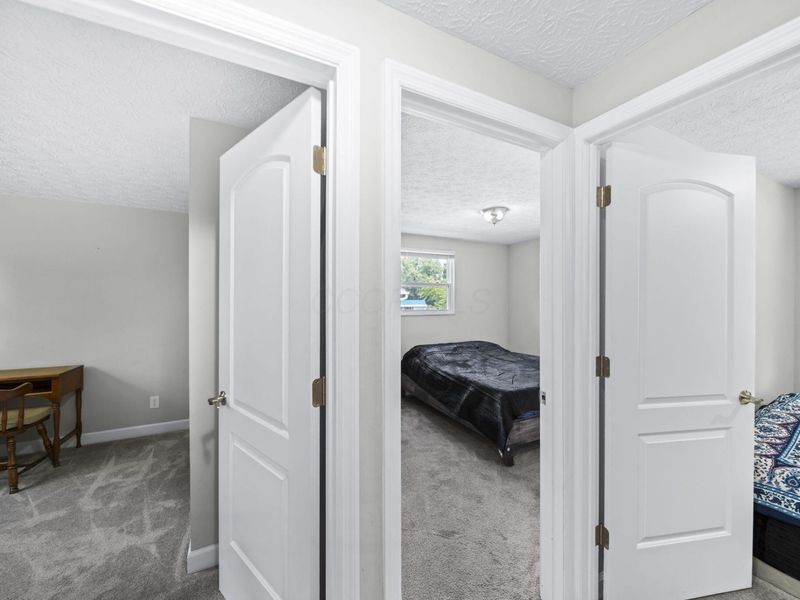 1679 Woodhurst Court, Columbus, OH 43223 Photo 31