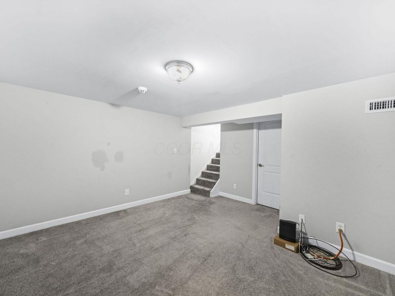 1679 Woodhurst Court, Columbus, OH 43223 Photo 41