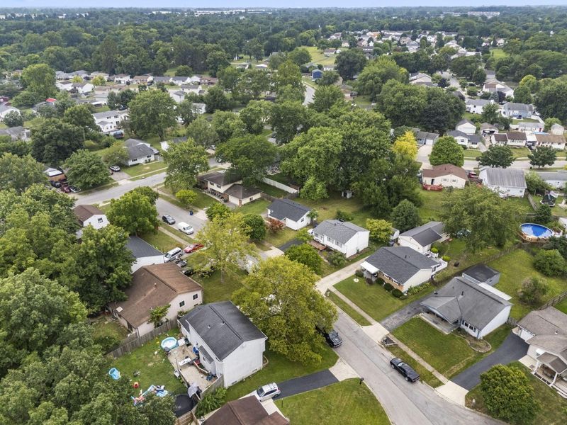 1679 Woodhurst Court, Columbus, OH 43223 Photo 7