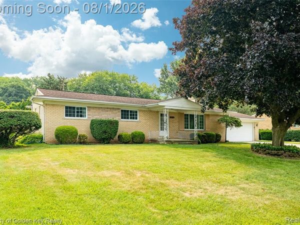 2918 Huntington Park Drive, Waterford Township, Mi 48329