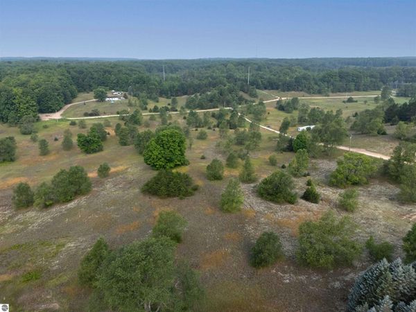 4760 Vista Valley Trail, Mesick, MI 49668