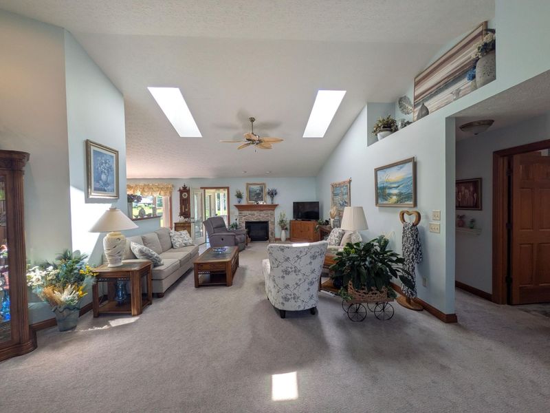 1455 Edinburgh Drive, Troy, OH 45373 Photo 32