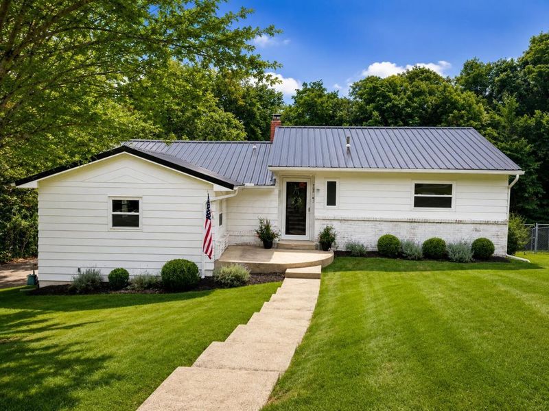 729 Glenwood Drive , Logan, OH 43138 Photo 1