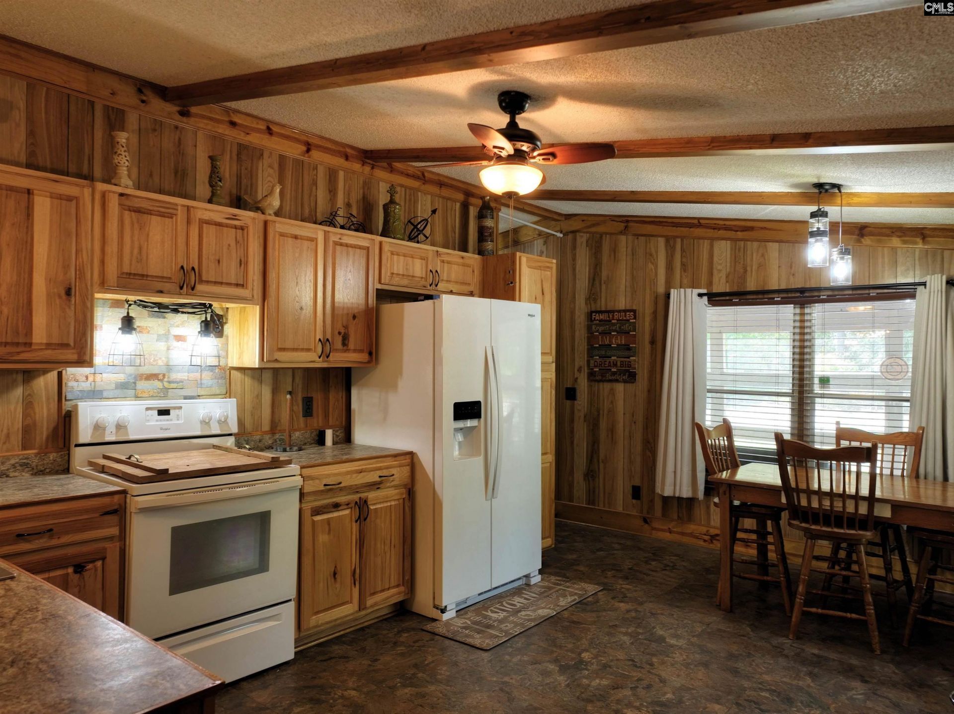 5250 Two Notch Road  Photo 10