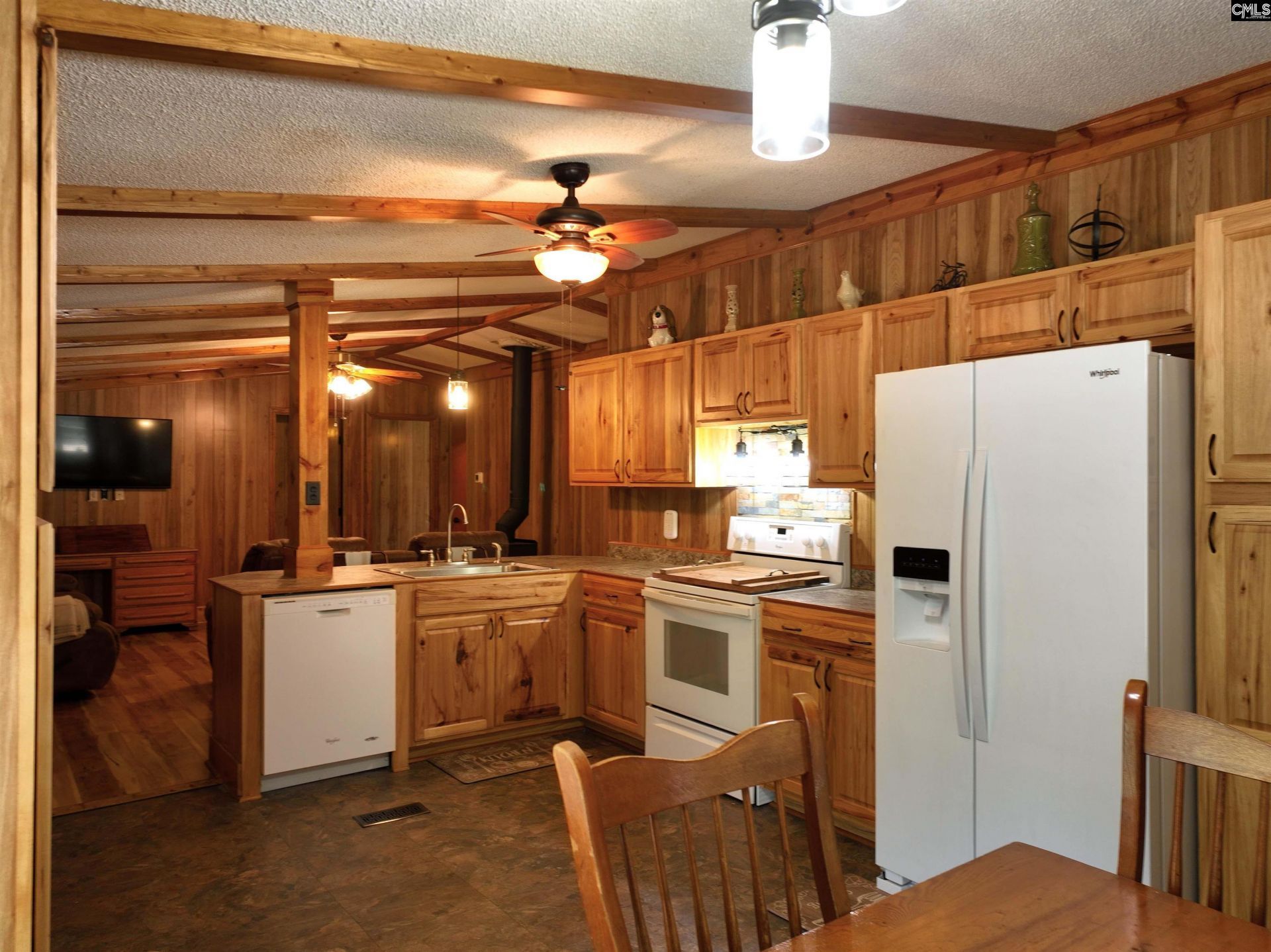 5250 Two Notch Road  Photo 12