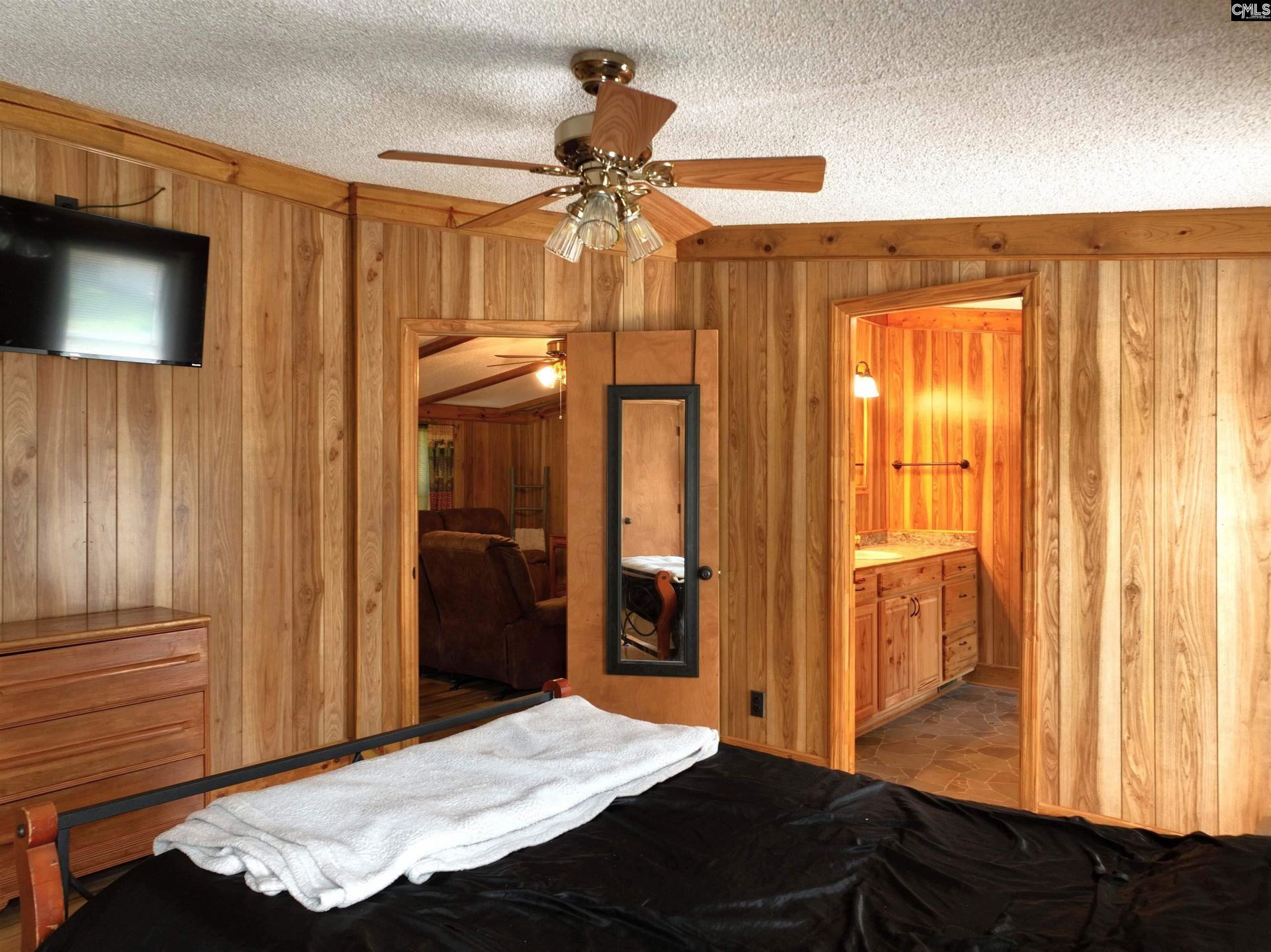 5250 Two Notch Road  Photo 18