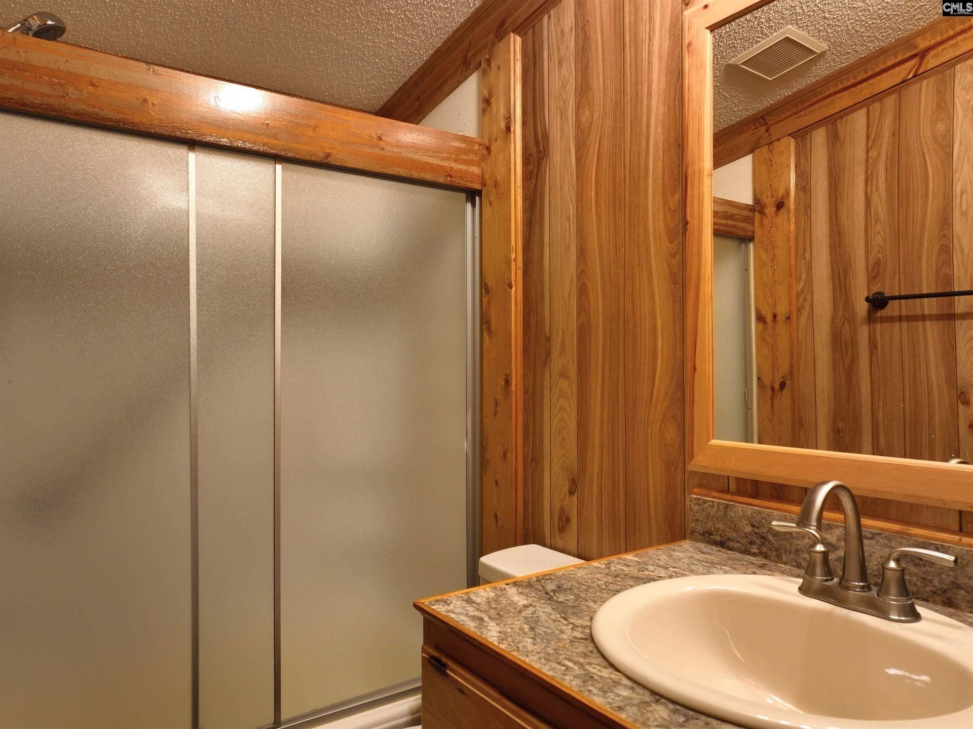 5250 Two Notch Road  Photo 23
